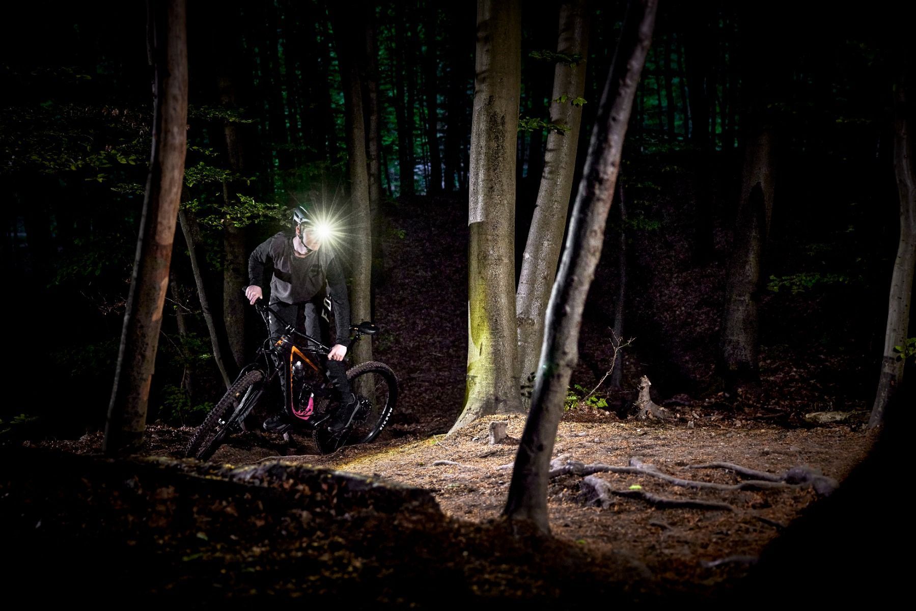 LED-hodelykt Coast XPH34R 2075 lm