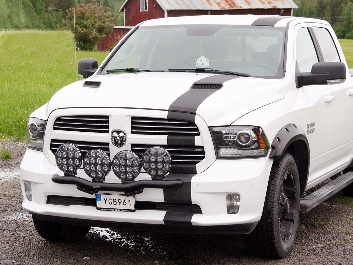 Q-LIGHT RAM 1500 (DS Sport/Limited) 13-18 ekstralysfeste for 4 lamper
