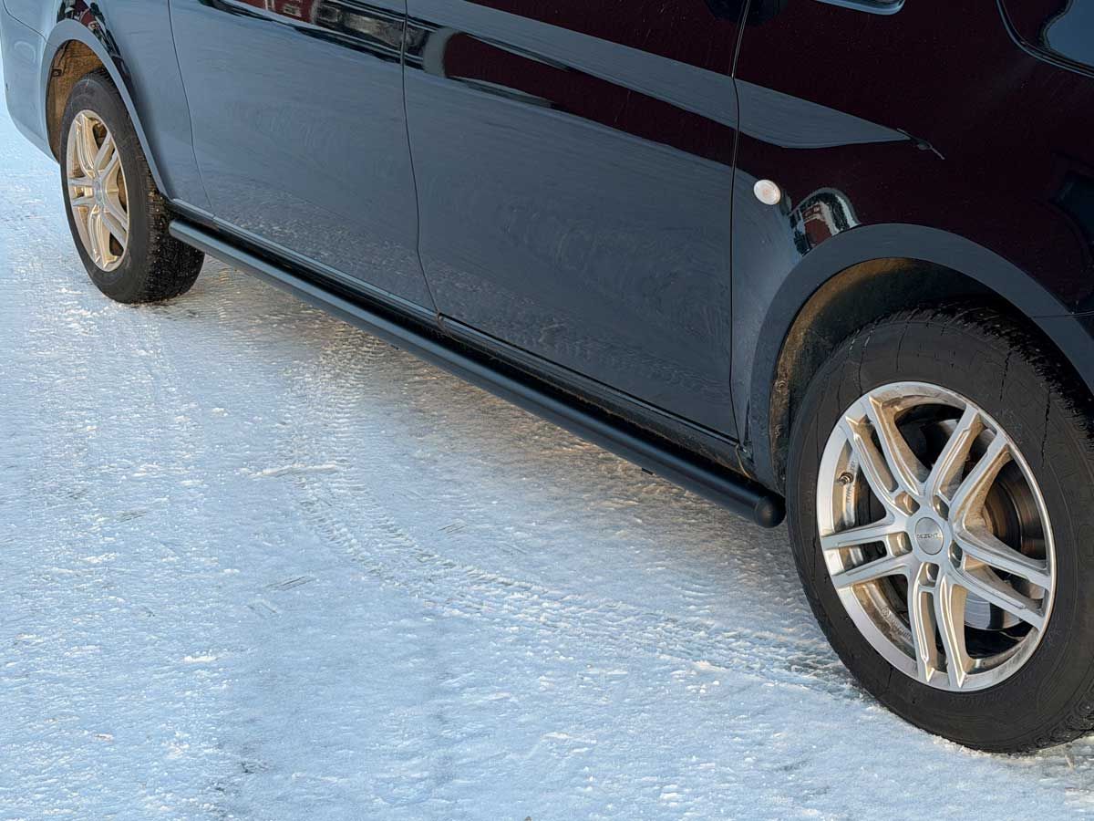 S-BAR Mercedes Vito L1 & L2 24- akselavstand 3200 mm siderør (sidebeskyttelse)