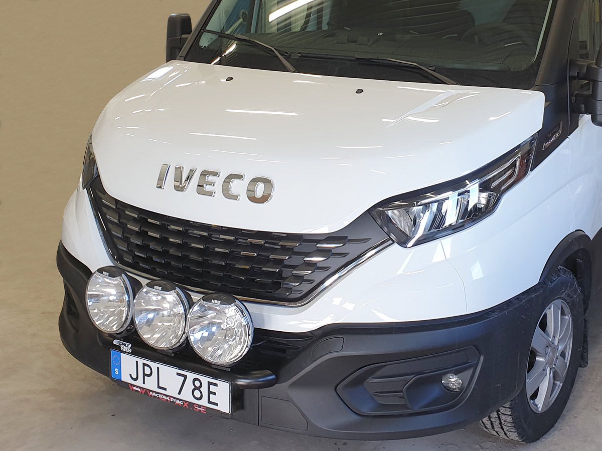 Q-LIGHT II Iveco Daily 19- ekstralysfeste (ekstralysbøyle) for opptil 3 lamper