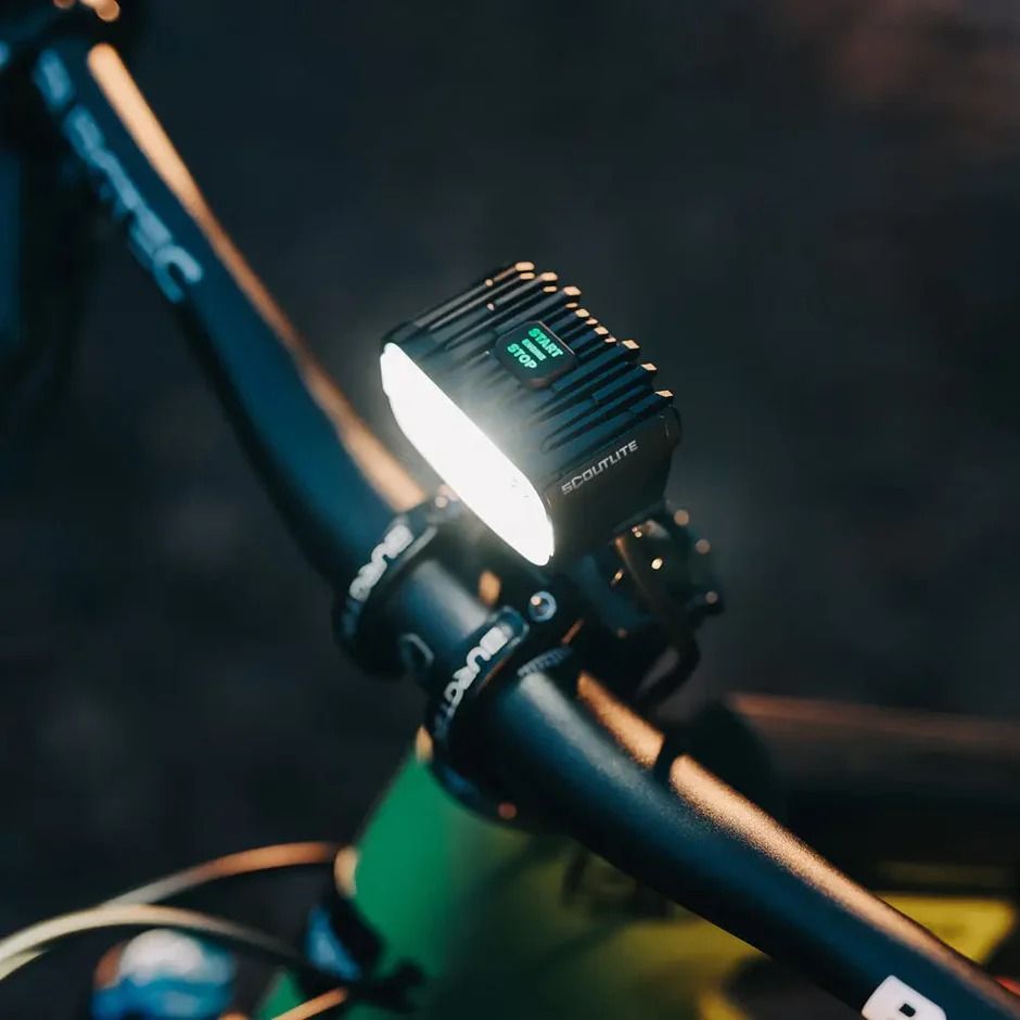 Scoutlite MEGLE 6000lm & Magicshine MJ-6118 extra battery