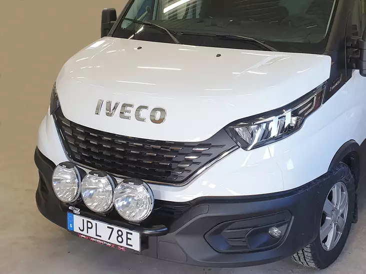 Q-LIGHT II Iveco Daily 19- ekstralysfeste (ekstralysbøyle) for opptil 3 lamper - Frontbøyler til Varebil & Pick-up - 8020120881 - 1