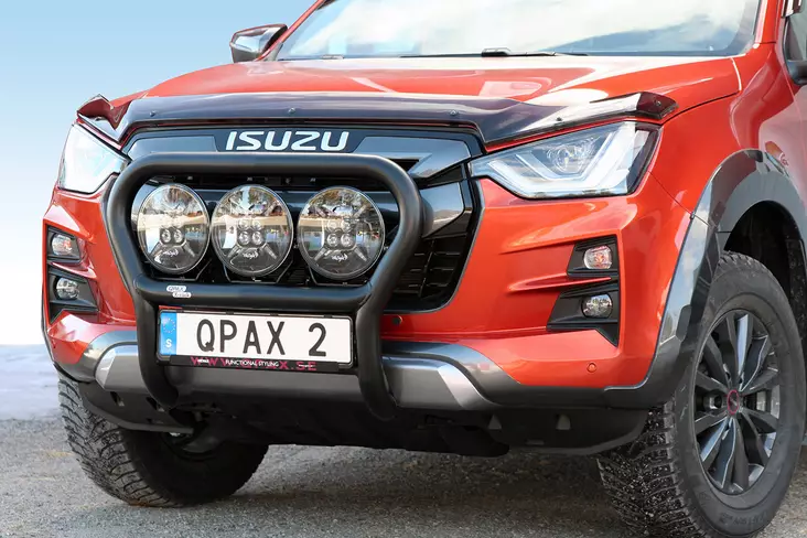 X-RACK Isuzu D-Max 21-24 ekstralysfeste (frontbøyle) for 3 lamper - Frontbøyler til Varebil & Pick-up - 8020120931 - 1