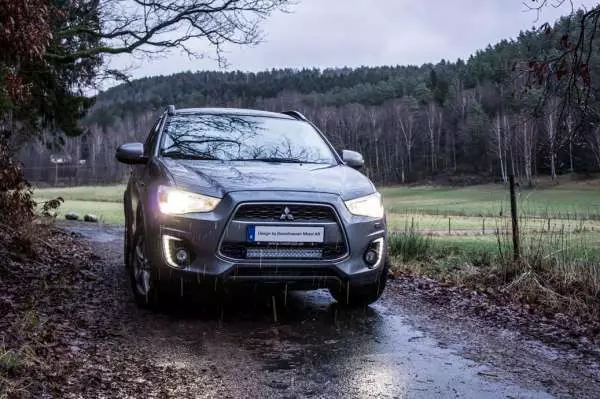 Mitsubishi ASX LED-bar modelltilpasset sett - Mitsubishi - 8020100233 - 1