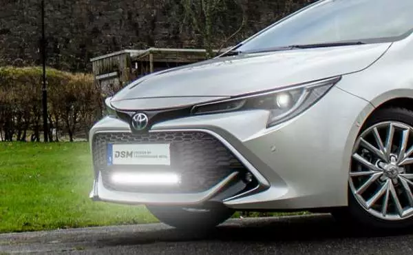 Toyota Corolla LED Ramp med fäste - Toyota - 8020101836 - 1