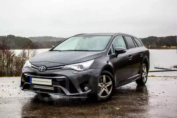 Toyota Avensis LED-bar modelltilpasset sett - Toyota - 8020100246 - 1